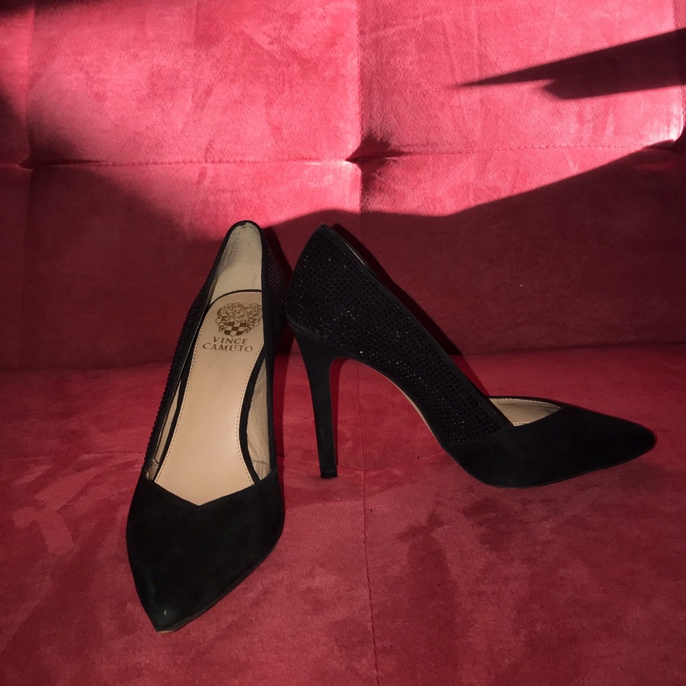 Vince Camuto Black Pumps